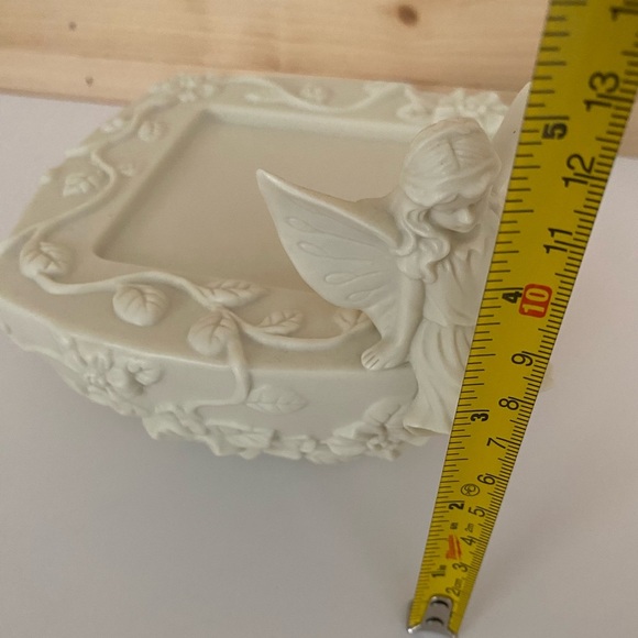 Retired PARTYLITE Enchantment Fairy Bisque Porcelain Pillar Candle Holder - Picture 9 of 9